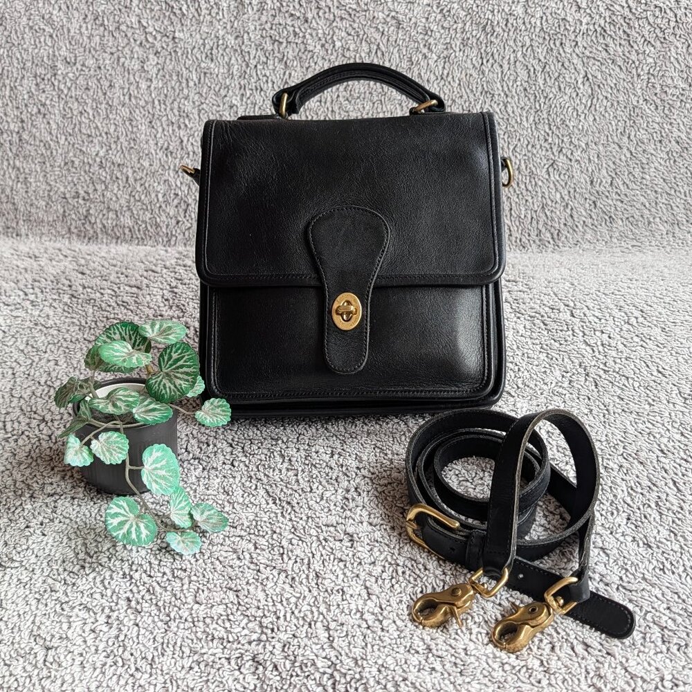 Rare Vintage Coach Navy Black Station Bag #5130